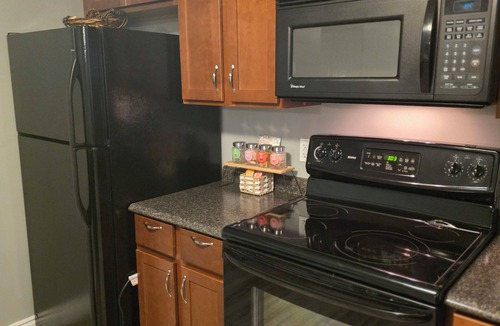 Terra Nova Apartment | Airport Landings - Your Gateway to Comfort