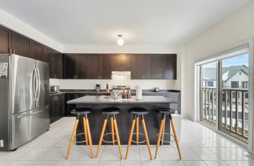 Pickering House | Airy Nest - 4 Beds, 2.5 Baths, 2 park