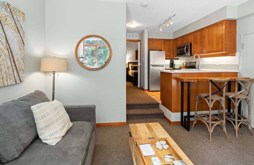 Village North Apartment | Alpenglow Lodge Cozy Studio with Den by MVA