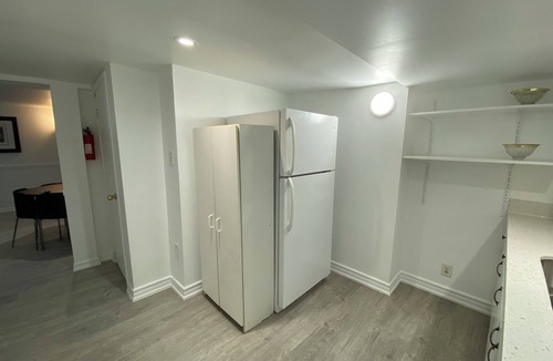 Wexford House | Amazing apartment in house Basement