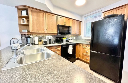 North Kawartha House | Anstruther Lake Getaway locate in Kawartha Highlands Provincial Park