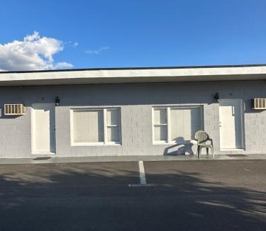 Okanagan-Similkameen Hotel | Apple Tree Inn