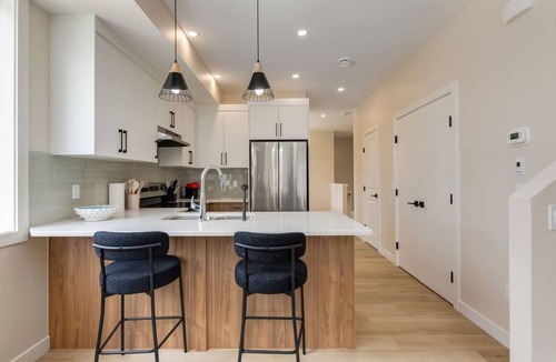 Southwest Calgary House | "Aria" NEW 3 Bdrm in Glendale! 10 mins to C-Train!