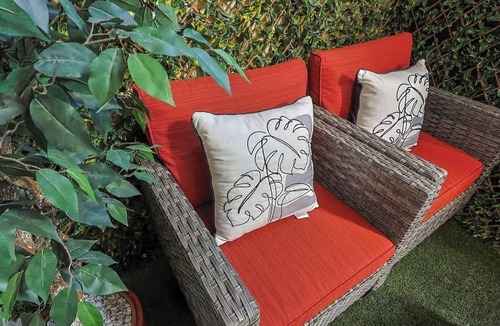 Val-Belair Apartment | Artiste B - Esquisse Moderne