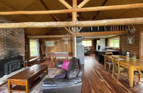 Fort Assiniboine Cabin | At The River — Secluded Cabin with Private River Access