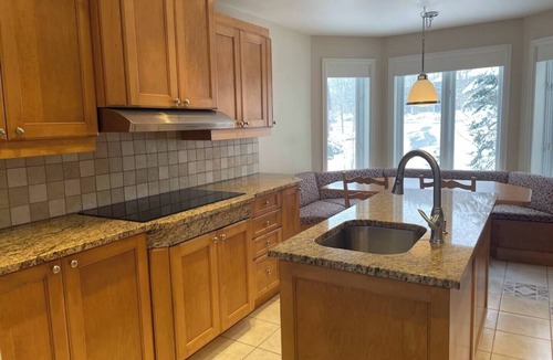 Bromont House | August Still Available: Direct Bike Access, WaterPark, S’mores nights