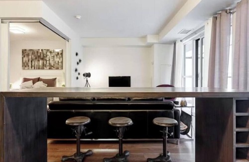 Downtown Toronto Apartment | Balcony 1BR Toronto Suite with Workspace & Wi-Fi