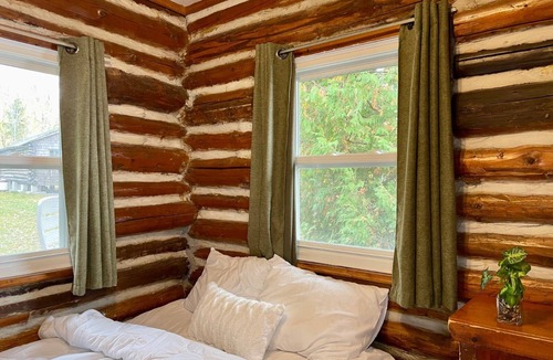Rosedale Cottage | Balsam Lake Villa Cottages: 3-Bedroom Cottage #10