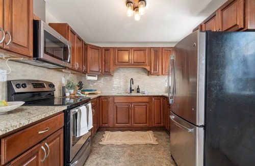Bobcaygeon Cottage | Barefoot Beach on Pigeon Lake