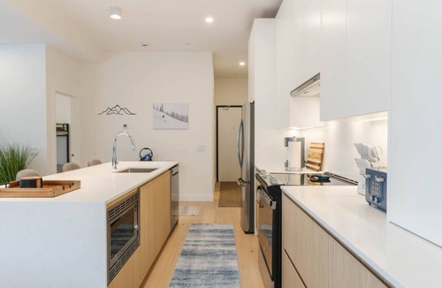 Revelstoke Apartment | Barts Ski & Golf Retreat