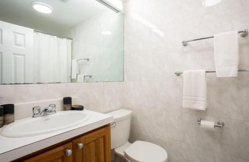 Theatre District Apartment | Bay Village Charm with 99 WalkScore with Short and Long Stays