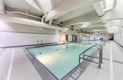 Crosstown Apartment | BC Place & Rogers Arena Downtown Modern Condo