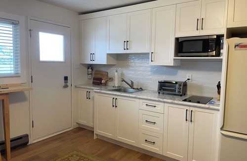 Okanagan-Similkameen Apartment | BC STR Registry No. H795481396 J&L Casita, Penticton, BC