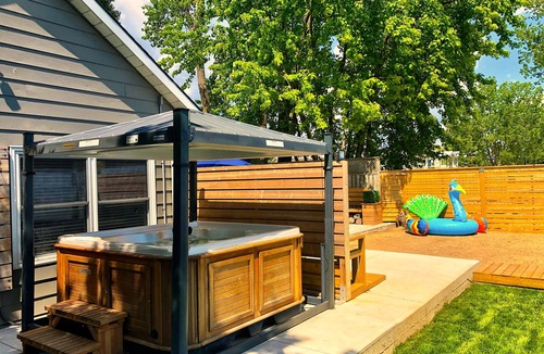 Long Point Cottage | Beach Lodge w/Hot Tub & Sauna