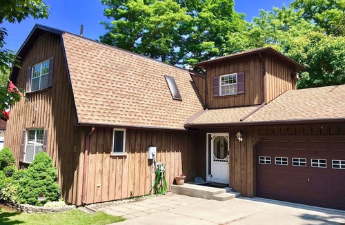 Grand Bend House | Beach Lover's Paradise! 4bd 2 bath near Grand Bend Beach