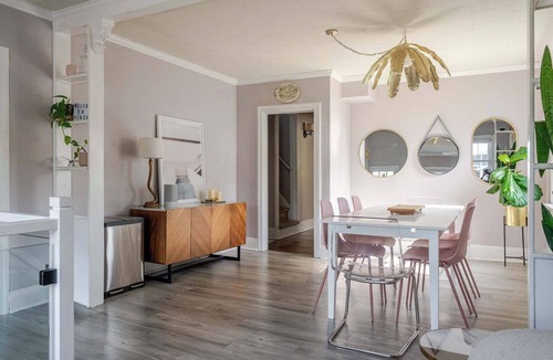 Wellington House | Beach Street Escape - Hot Tub and Steps to Beach