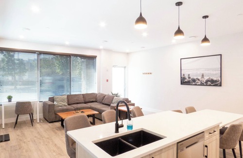 Regional District of Nanaimo Hotel | Beach Suites Parksville
