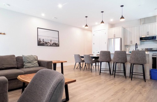 Regional District of Nanaimo Hotel | Beach Suites Parksville
