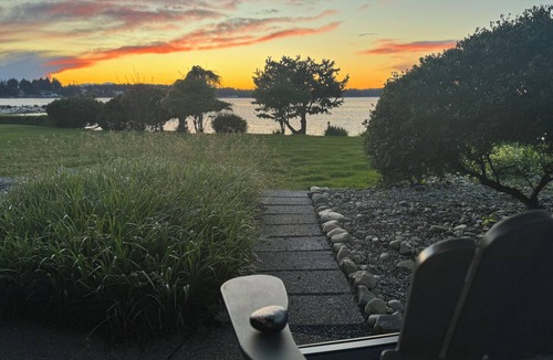 Regional District of Nanaimo Apartment | Beach Within Reach @ Nanoose - Studio Suite