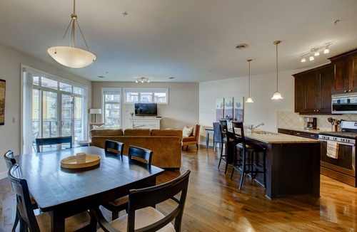 Westbank Condo | Beachside getaway at Barona Beach