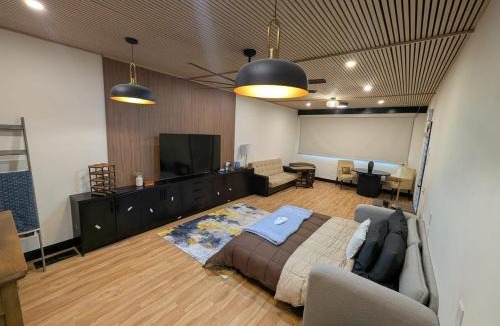 Beamsville Bed & Breakfast | Beamsville Modern Rustic Suites