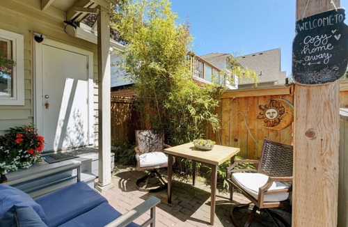 James Bay House | Beautiful 1-bedroom in charming Victoria