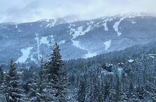 Blueberry Hill House | Beautiful 3 Bedroom Townhouse On Blueberry Hill, Whistler, BC