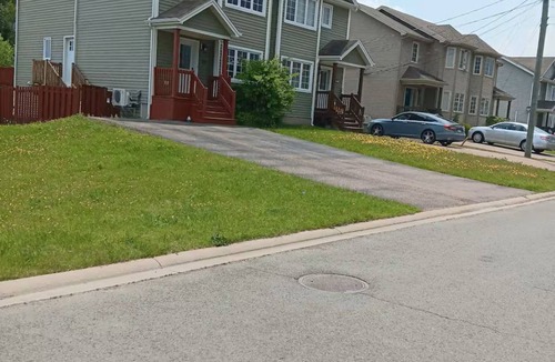 Dieppe House | Beautiful 3BR Retreat Near Downtown with Space & Comfort