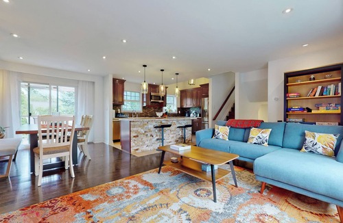 Erin Mills House | Beautiful 4BR detached garden home Mississauga