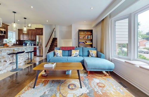 Erin Mills House | Beautiful 4BR detached garden home Mississauga