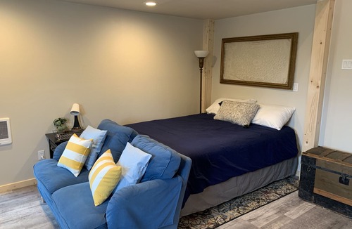 Rainier Apartment | Beautiful and Cozy Studio Guesthouse