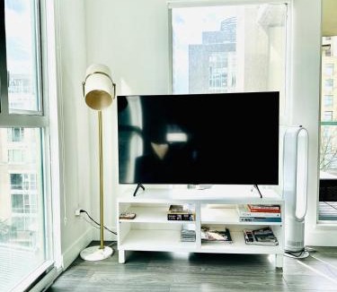 Downtown Vancouver Apartment | Beautiful condo beach side Yaletown