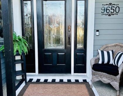 Booktown House | Beautiful Executive Home close to the Ocean