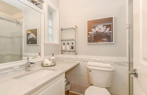 Booktown House | Beautiful Executive Home close to the Ocean