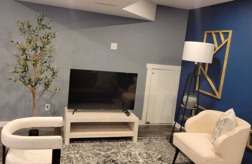 Walkerville Apartment | Beautiful newly designed Luxurious Apartment