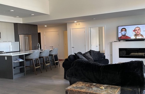 Booktown Condo | Beautiful penthouse with a view in the center of downtown Sidney.
