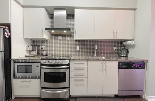 CityPlace Apartment | Beautiful prime-location condo downtown! CN Tower/Roger's Centre/The Well