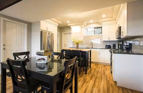 North End House | Beautiful Views Backing onto Knox Mountain