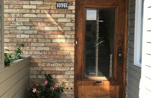 Ahuntsic Apartment | Beautiful/vintage 9 rooms apartment on 2 floors!