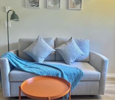 Rosemary Heights Central House | Bella Sweet Suite -Cozy 2B suite Morgan Creek