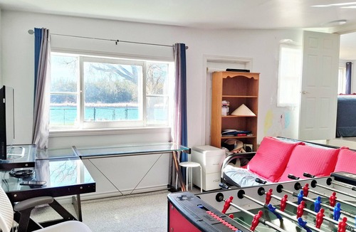 Shannonville House | Belleville Salmon River Waterfront Cottage
