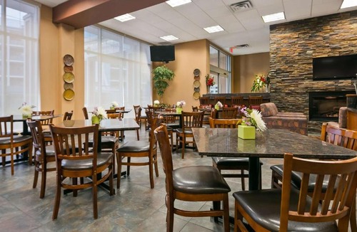 Sylvan Lake Hotel | Best Western Plus Chateau Inn Sylvan Lake