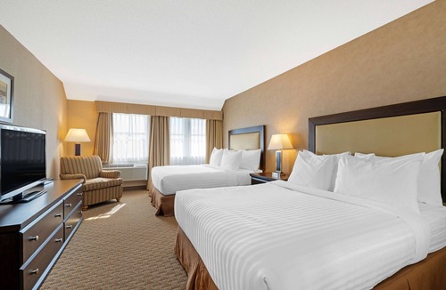 Sidney Hotel | Best Western Plus Emerald Isle Hotel