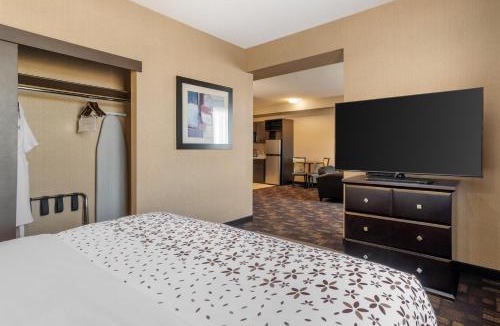 Fox Creek Hotel | Best Western PLUS Fox Creek