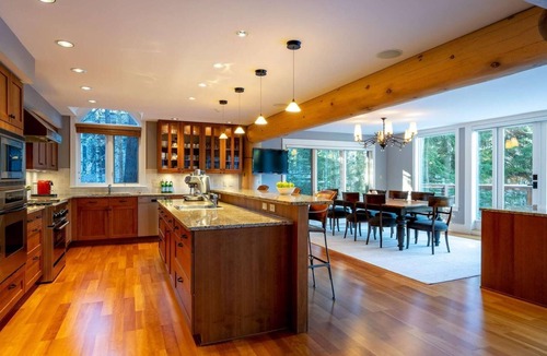 Upper Village Ski Chalet | Blackcomb Hideaway 4 Bedroom Ski-In Chalet