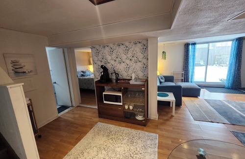 Dollard-des-Ormeaux Apartment | Blue Cozy -Nice private unit