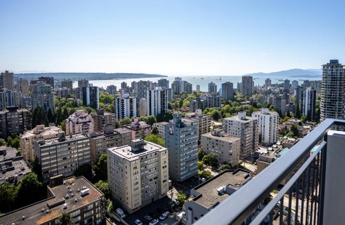Downtown Vancouver Hotel | Blue Horizon Hotel