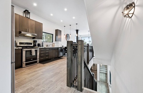 Northern Bruce Peninsula House | Borchardt Lookout | Modern Escarpment Retreat