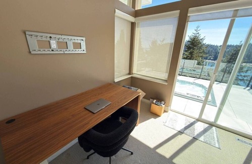 Bowen Island House | Bowen Island Ocean Retreat | Whole House | Hot Tub