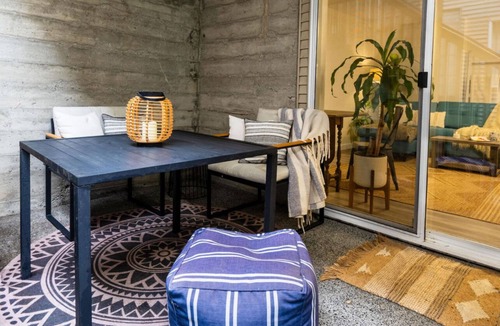 Langford House | Brand New 1 Bedroom Suite In Family Friendly Neighbourhood